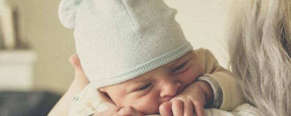 comment déboucher le nez de bébé sans sérum physiologique